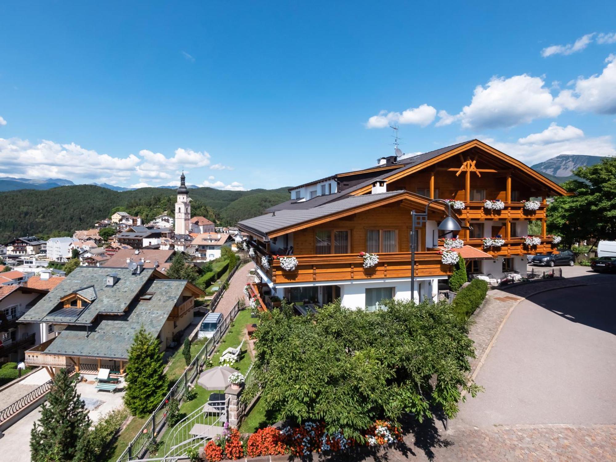 Garni Jasmin Bed & Breakfast Castelrotto Exterior photo