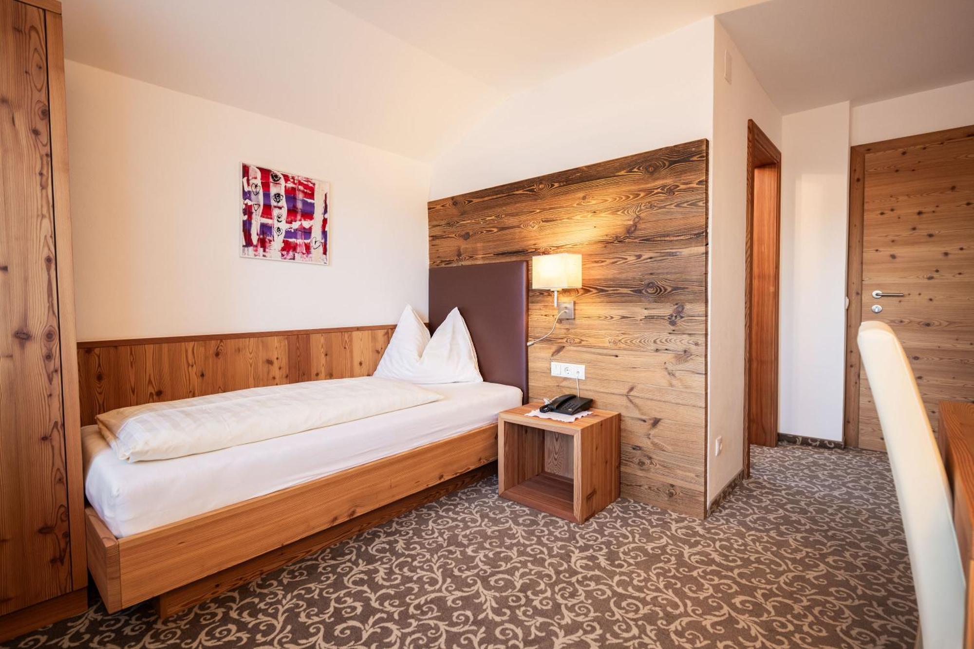 Garni Jasmin Bed & Breakfast Castelrotto Exterior photo