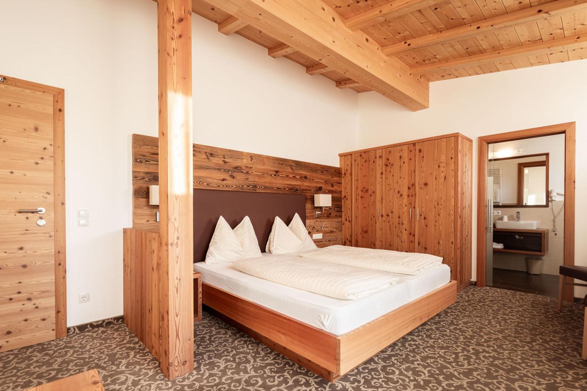 Garni Jasmin Bed & Breakfast Castelrotto Exterior photo